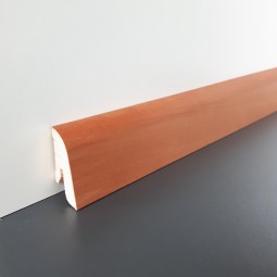 Furniersockelleiste Kirsche geölt 38mm konisch