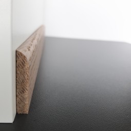 50m-Bund Sockelleiste massiv Eiche geraüchert + 2x weiß geölt 28mm